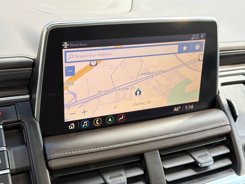 Used 2021 GMC Yukon SLT w/ SLT Luxury Plus Package image 32