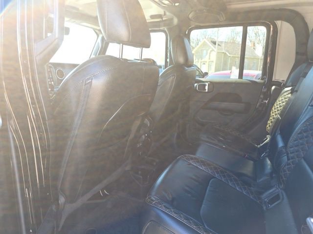 Used 2022 Jeep Gladiator Overland image 9