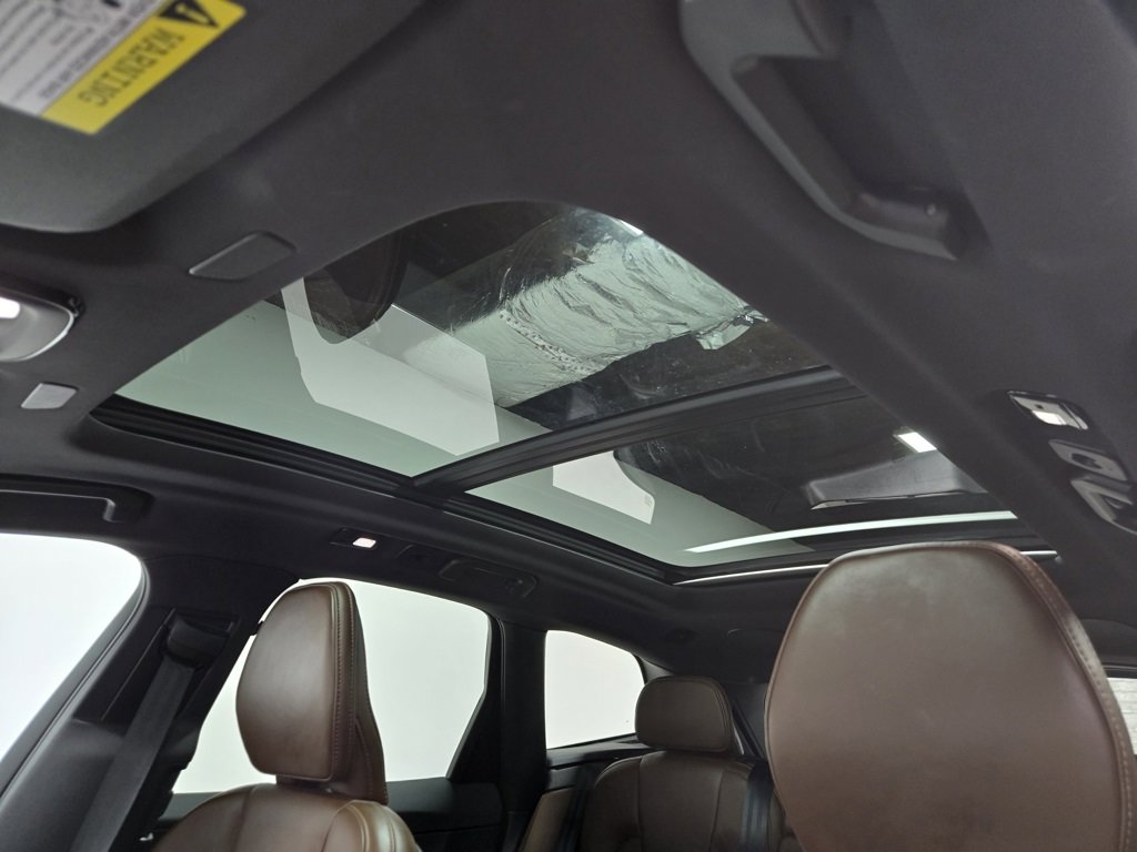 Used 2022 Volvo XC60 B5 Inscription w/ Advanced Package image 9