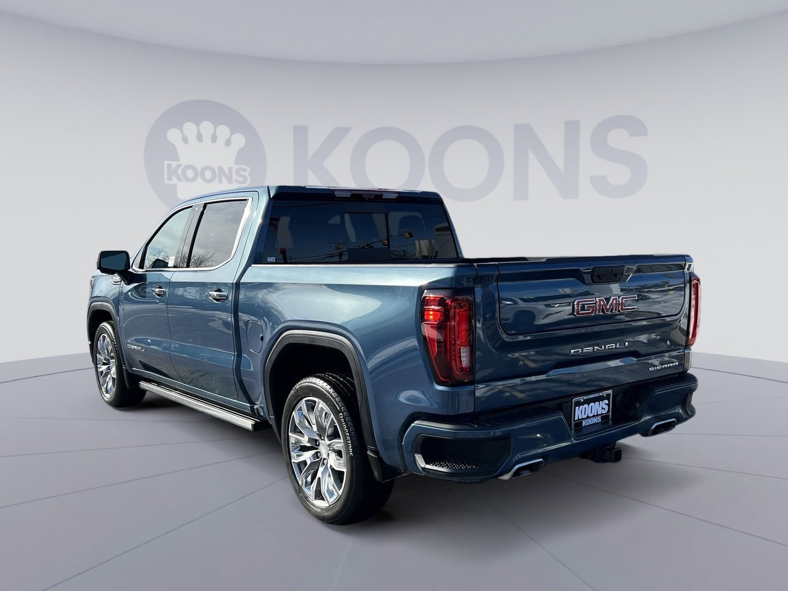 Used 2025 GMC Sierra 1500 Denali w/ Denali Reserve Package image 4