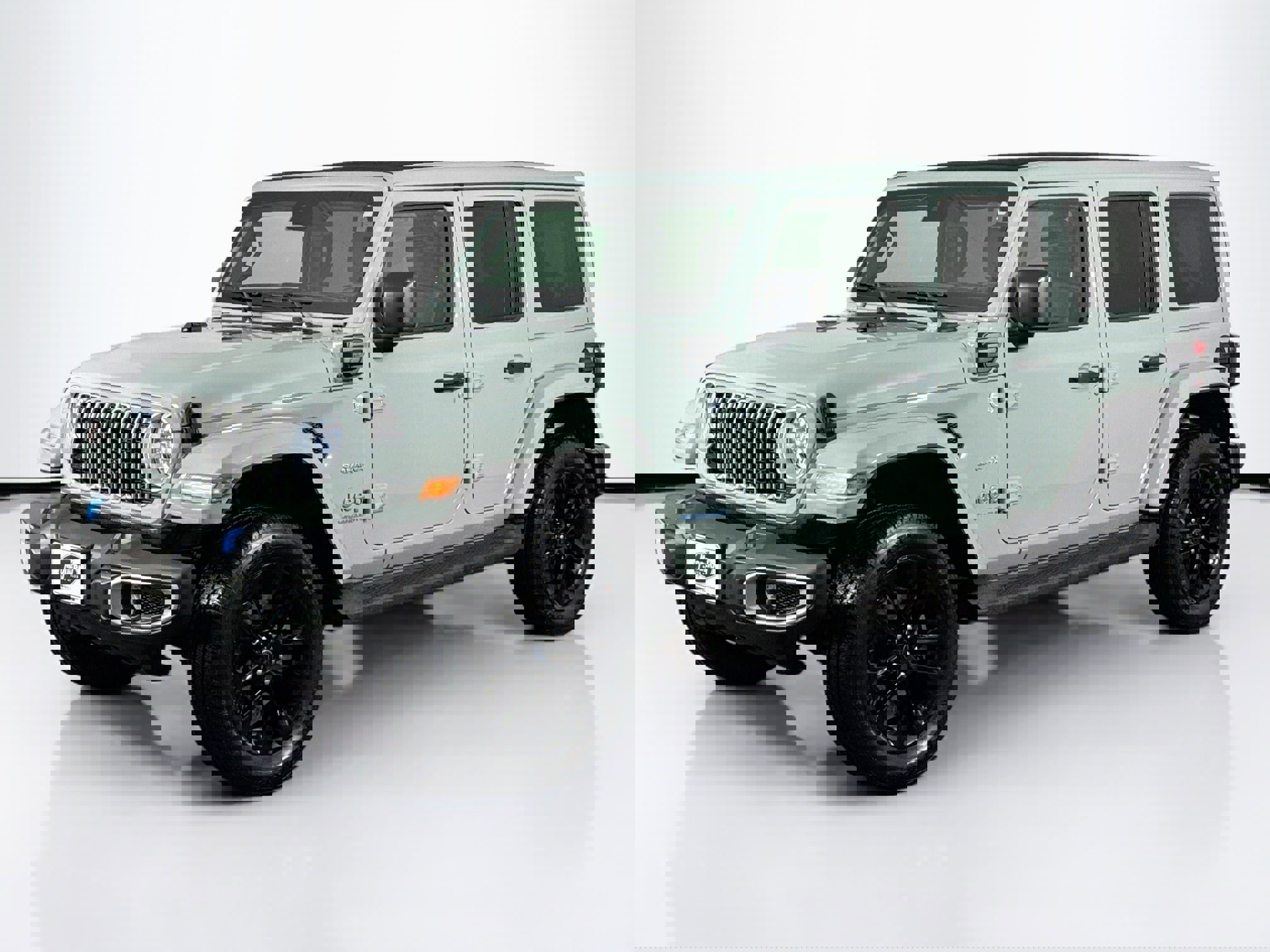 Used 2024 Jeep Wrangler Sahara image 6