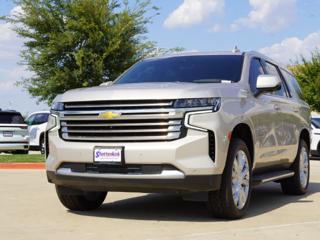 Used 2023 Chevrolet Tahoe High Country RWD image 2