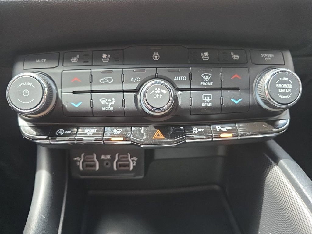 Used 2023 Dodge Durango GT image 28