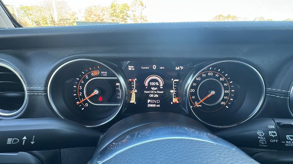 Used 2022 Jeep Wrangler Unlimited Sahara AWD/4WD image 31