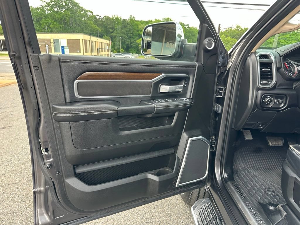 Used 2022 RAM 2500 Laramie AWD/4WD image 16