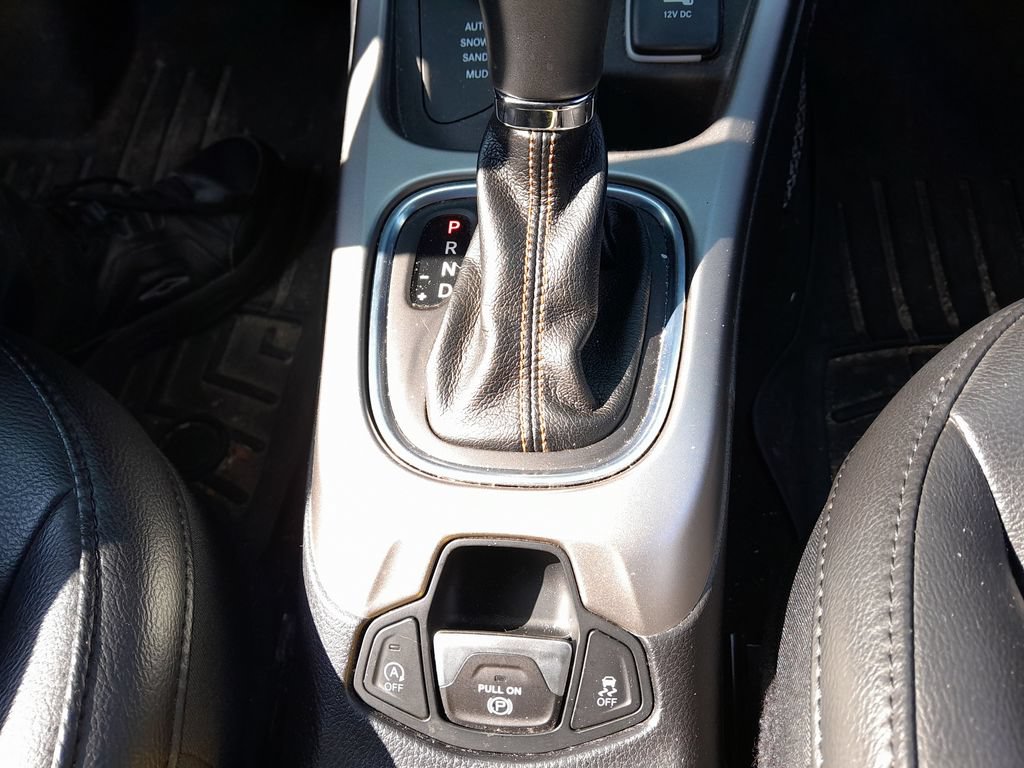 Used 2019 Jeep Compass Latitude w/ Popular Equipment Group AWD/4WD image 26