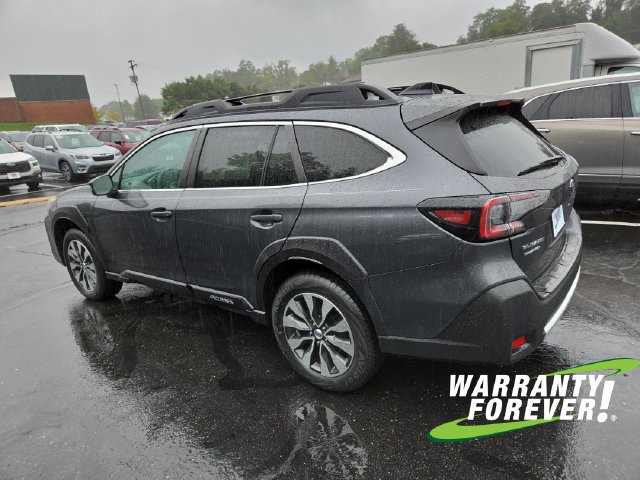 Used 2023 Subaru Outback Limited AWD/4WD image 5