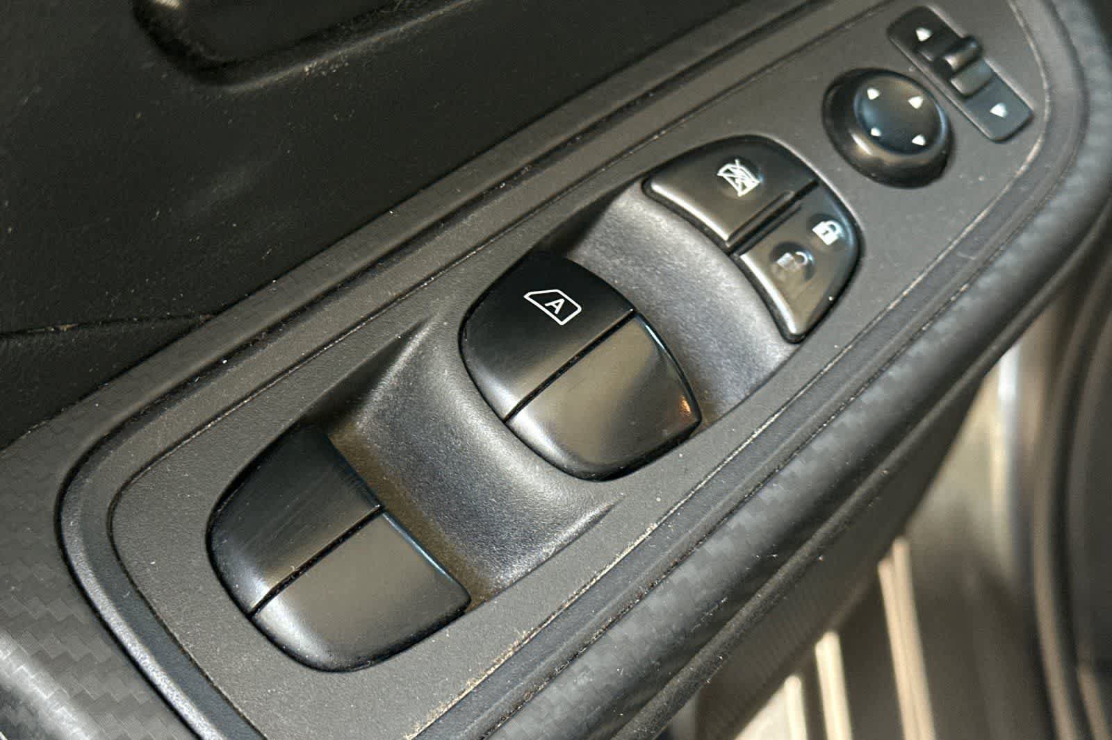 Used 2020 Nissan Versa S FWD image 14