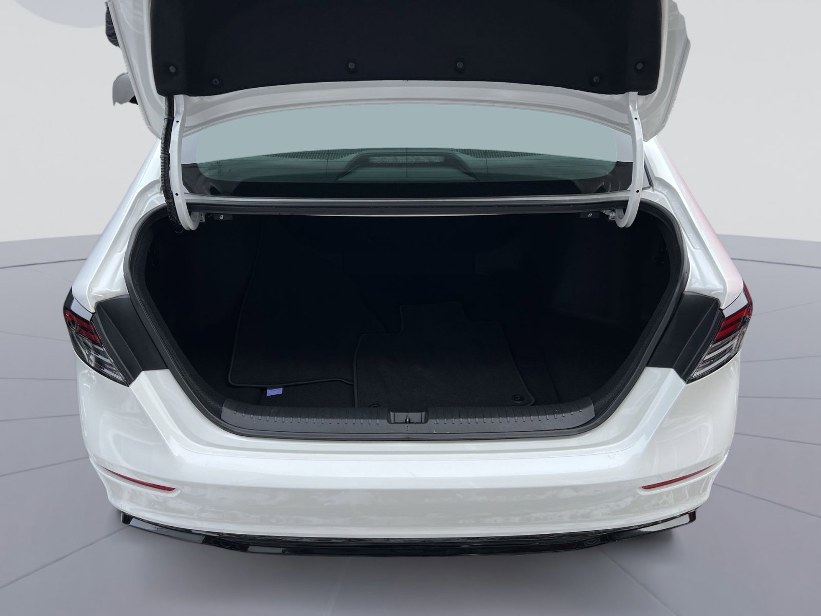 Used 2023 Honda Accord Sport image 25