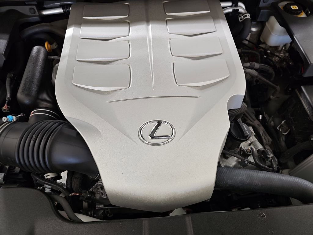 Used 2023 Lexus GX 460 Premium w/ Accessory Package AWD/4WD image 28
