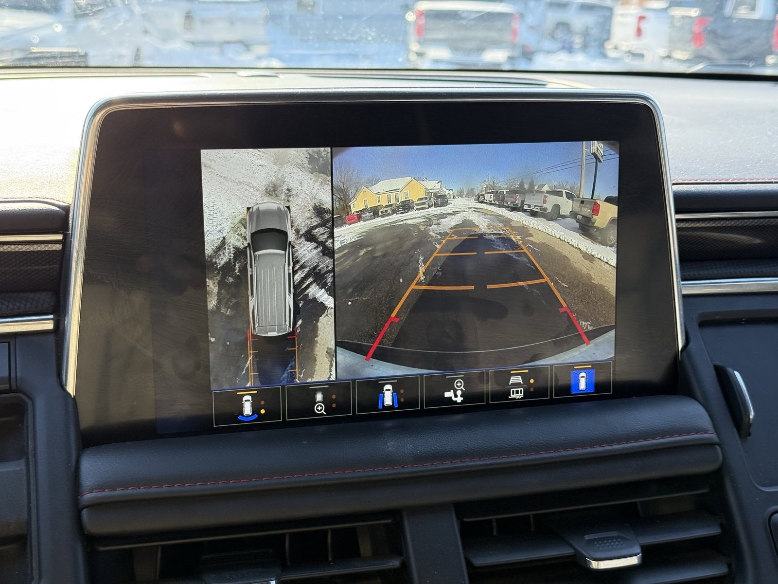 Used 2024 Chevrolet Tahoe RST w/ Luxury Package image 34