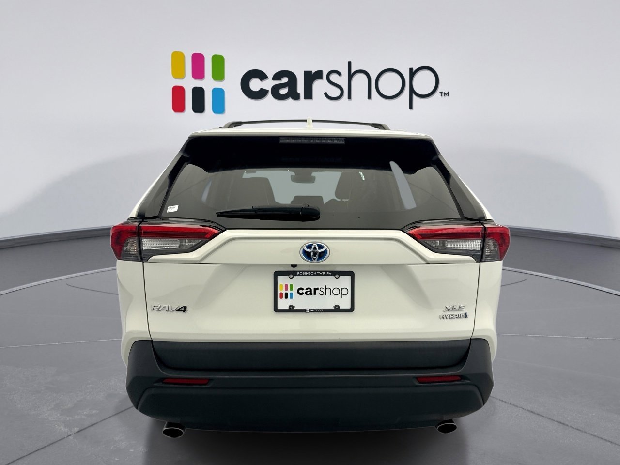 Used 2022 Toyota RAV4 XLE Premium AWD/4WD image 4