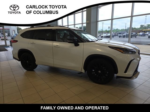 Used 2023 Toyota Highlander XSE AWD/4WD image 5