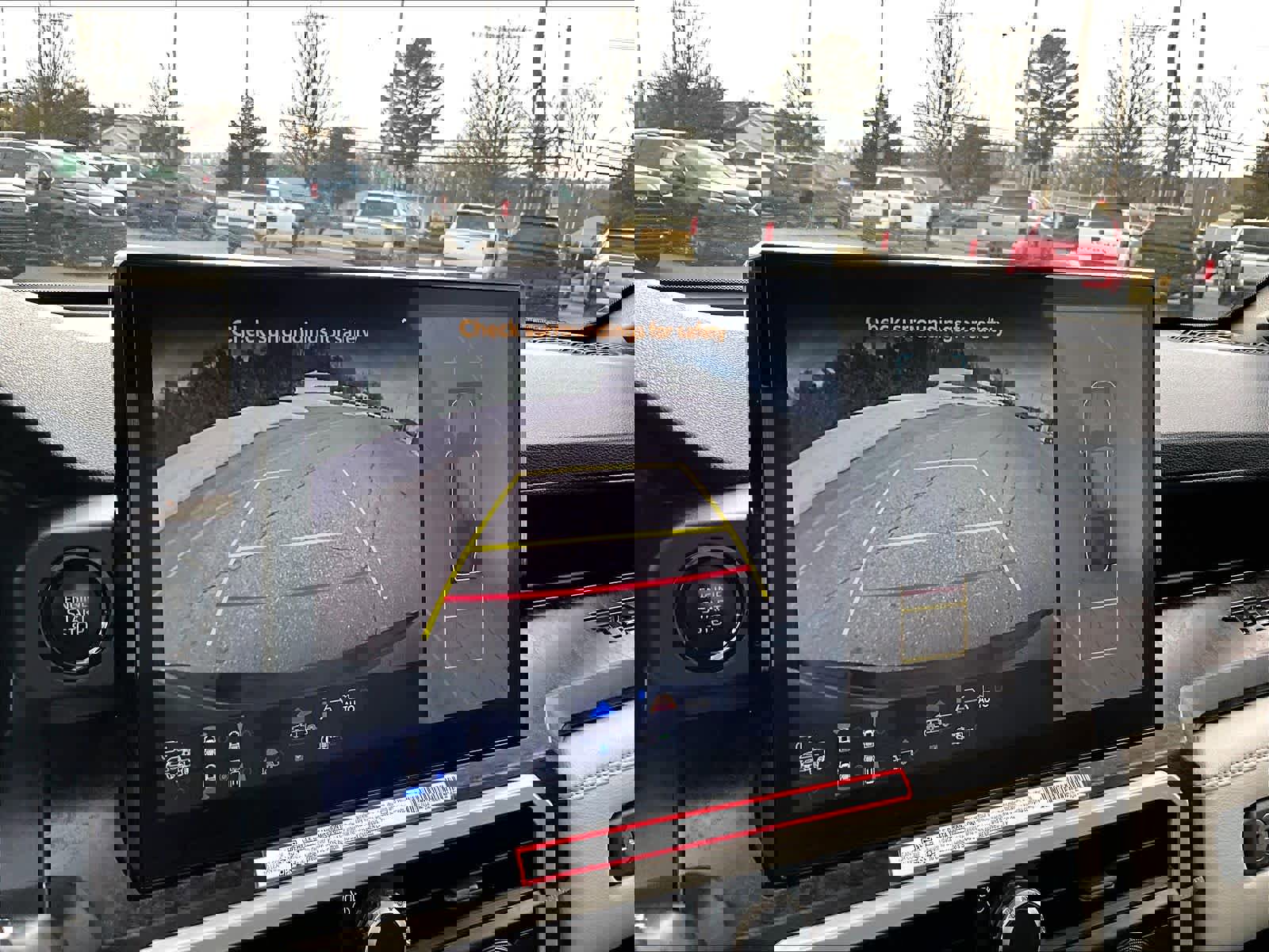 Used 2024 Toyota Tacoma Limited w/ Limited Package (LT) image 19