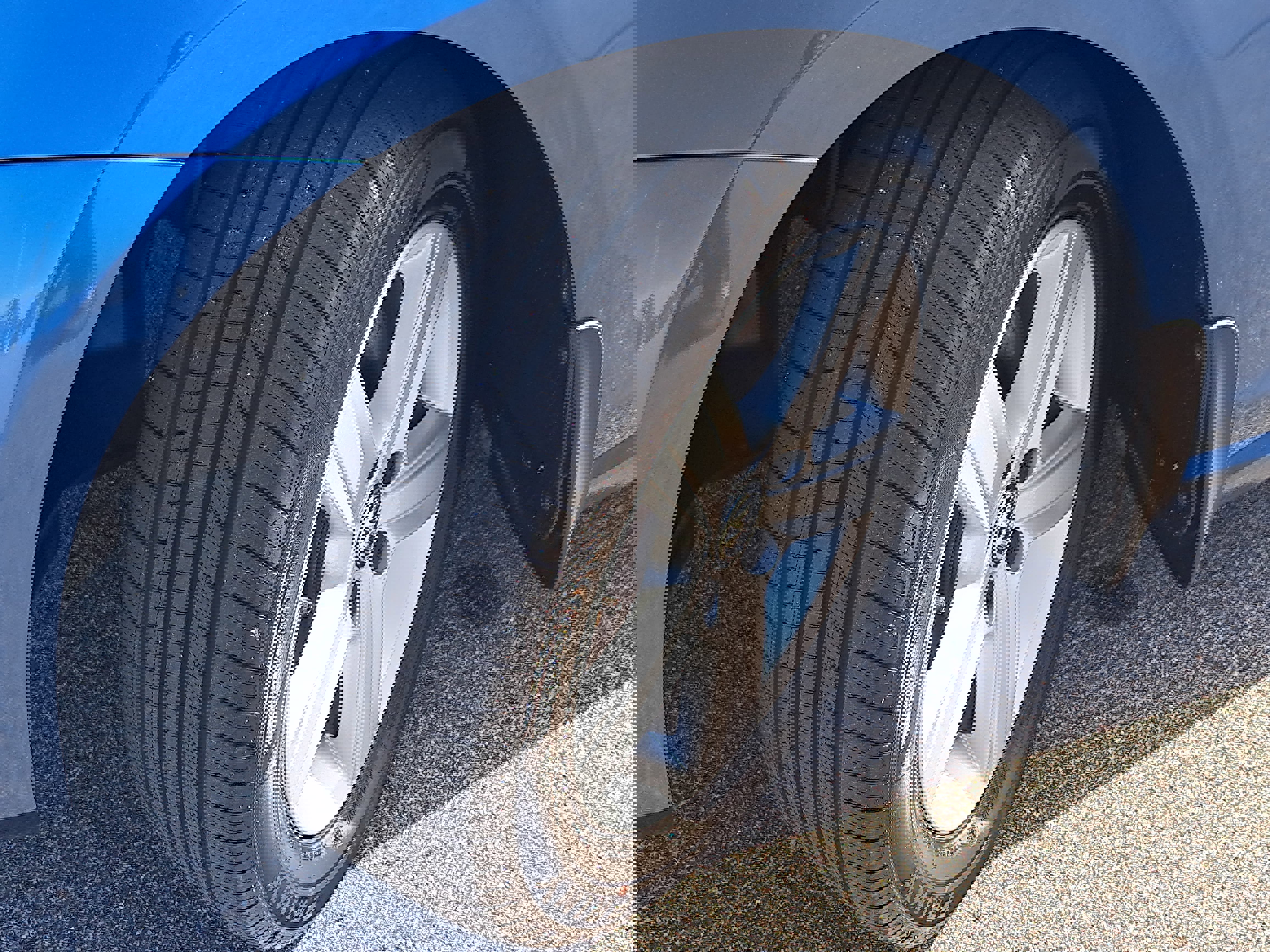 Used 2017 Volkswagen Golf Wolfsburg Edition image 30