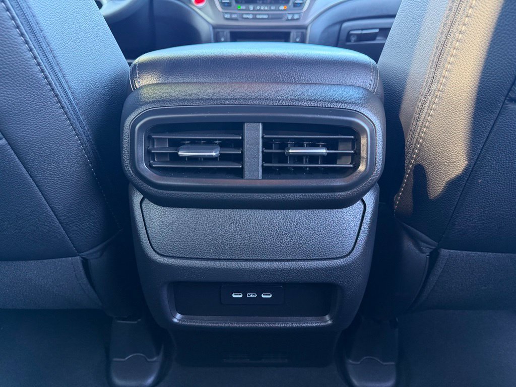 Certified 2025 Honda Passport EX-L image 36