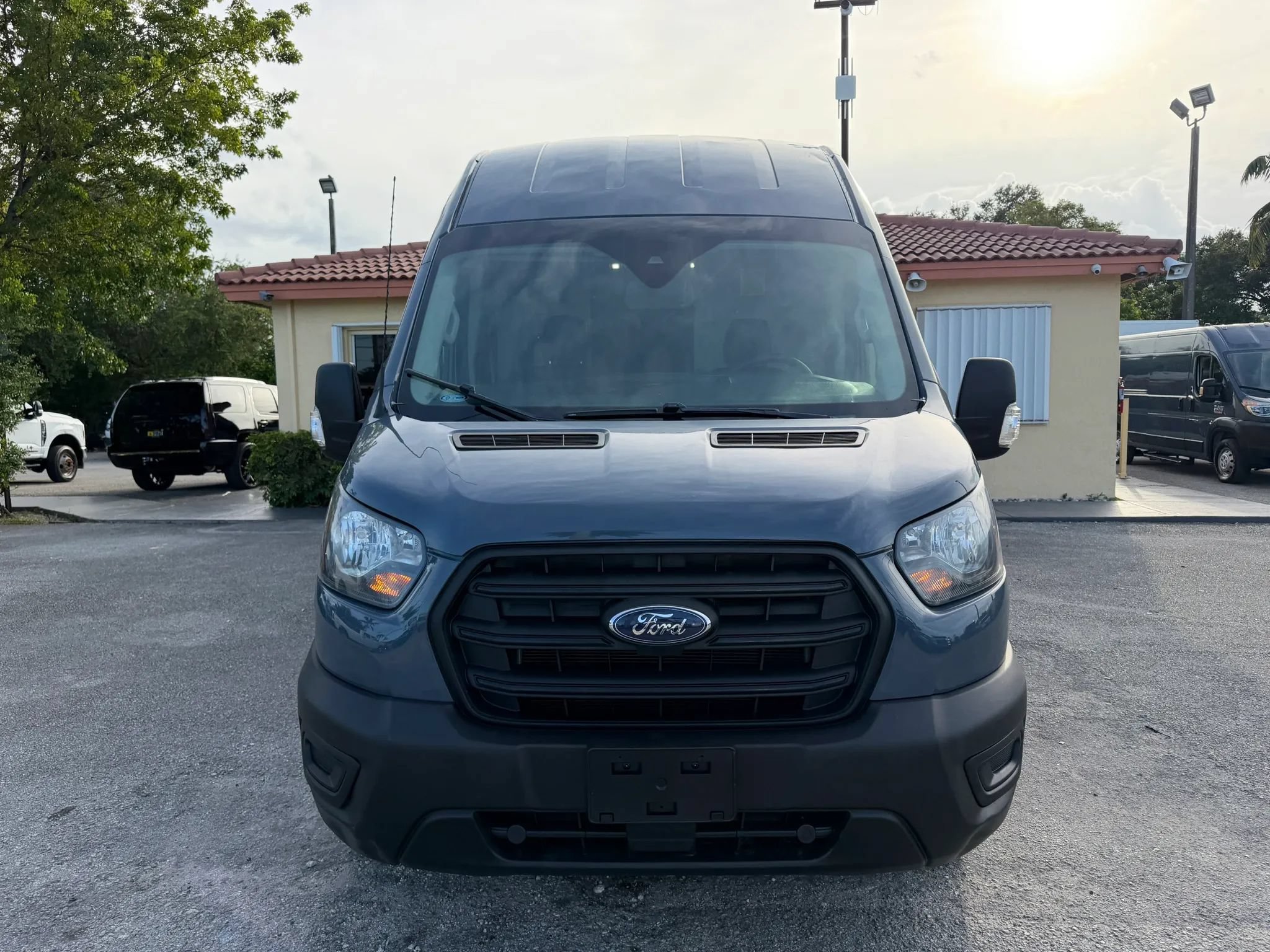 Used 2020 Ford Transit 250 148 High Roof Extended RWD image 11
