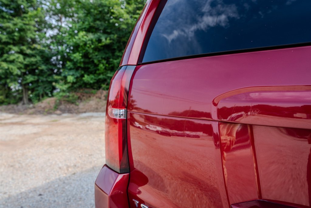 Used 2015 Chevrolet Tahoe LTZ RWD image 10