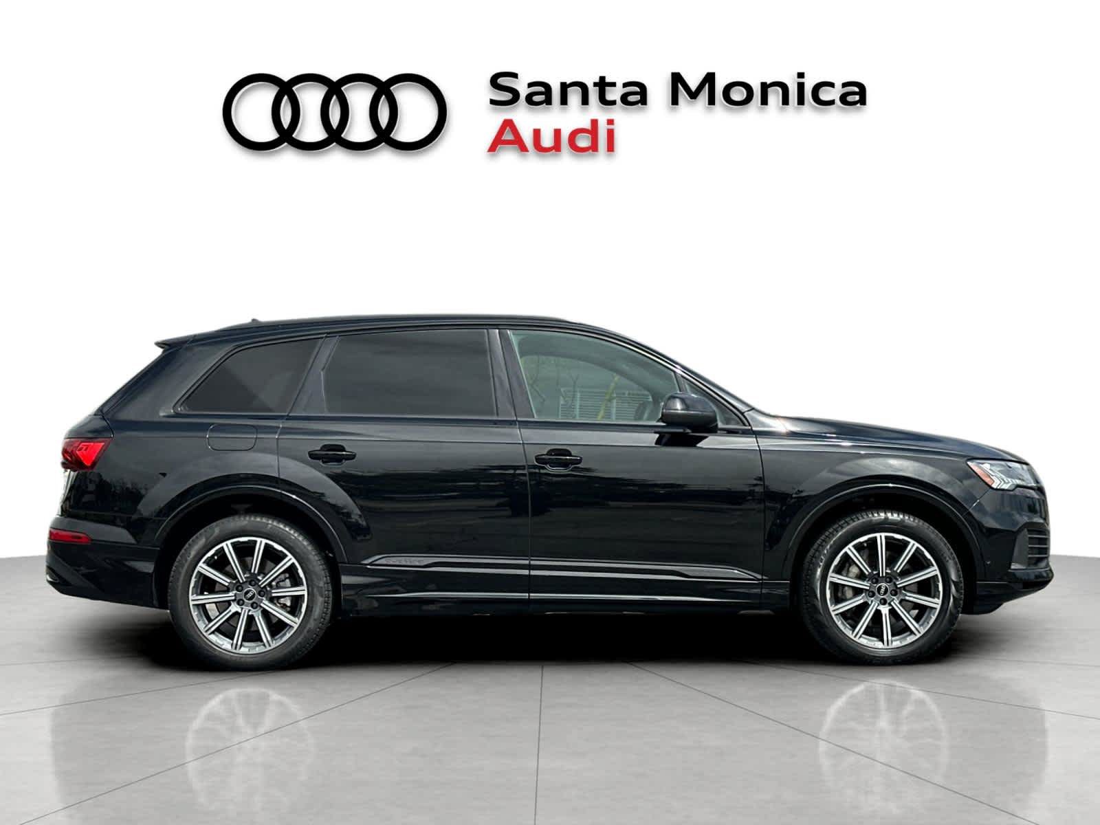Used 2023 Audi Q7 2.0T Premium Plus w/ Premium Plus Package AWD/4WD image 8
