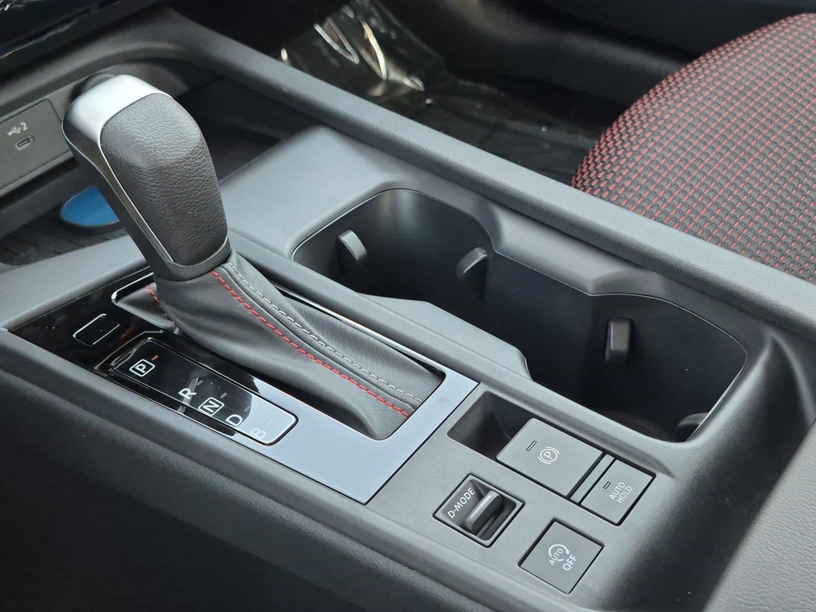 New 2027 Nissan Sentra SR w/ Floor Mat Package FWD image 18