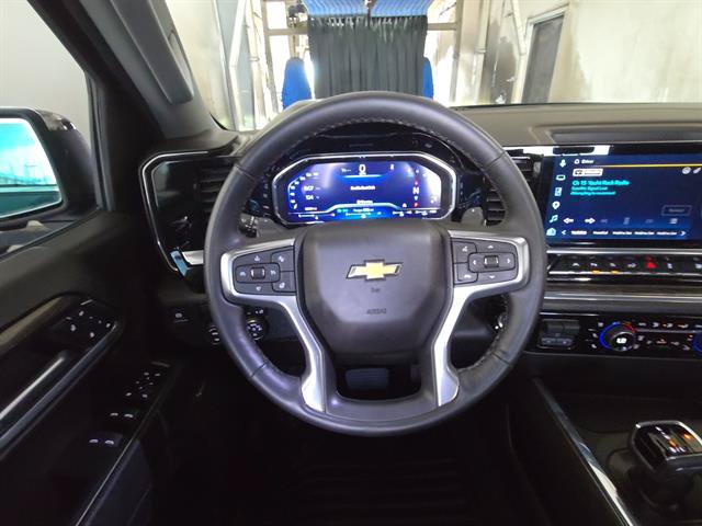 Used 2024 Chevrolet Silverado 1500 LTZ RWD image 9