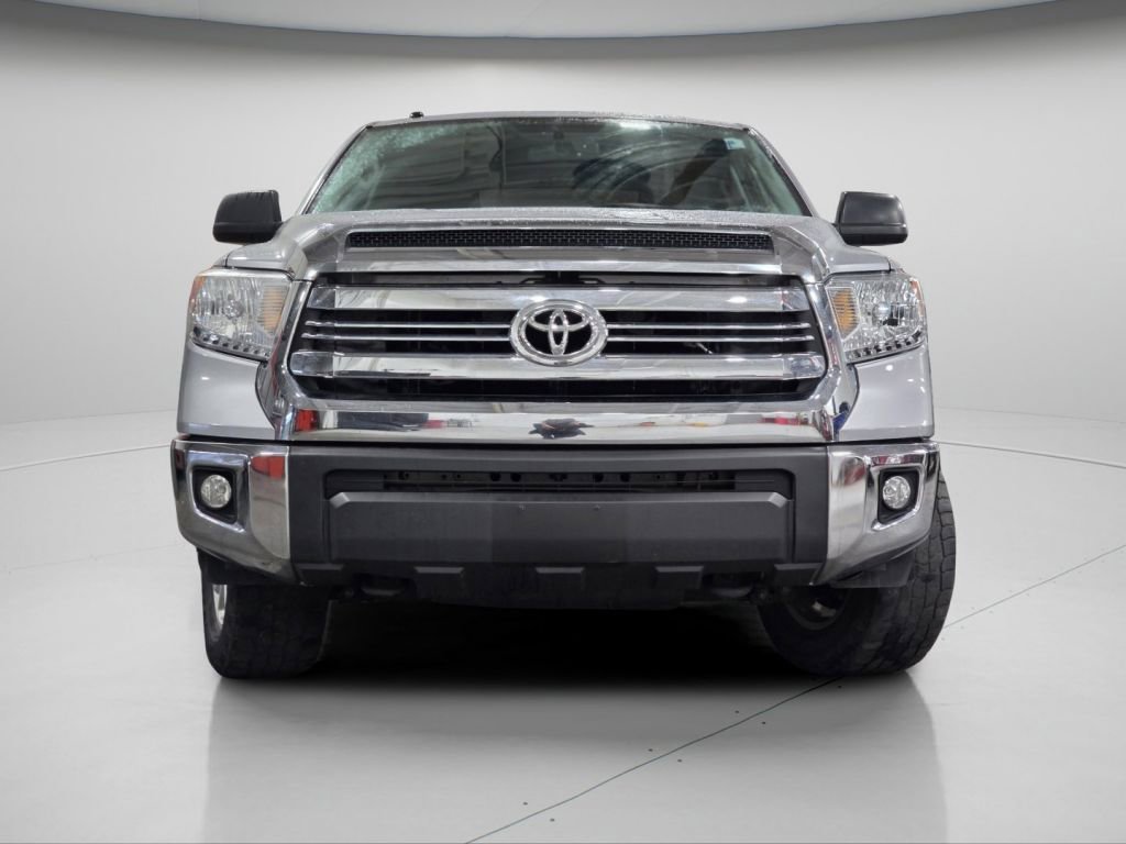 Used 2016 Toyota Tundra SR5 w/ SR5 Upgrade Package image 3