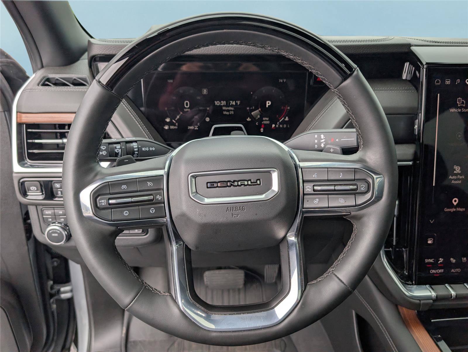 Used 2025 GMC Yukon Denali w/ Advanced Technology Package AWD/4WD image 23