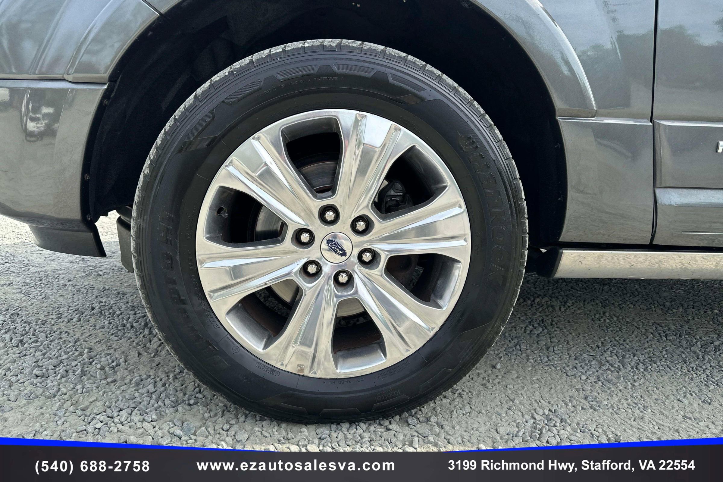 Used 2015 Ford Expedition EL Platinum image 10