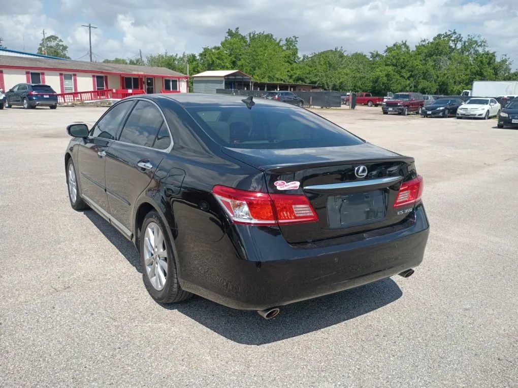 Used 2011 Lexus ES 350 FWD image 3