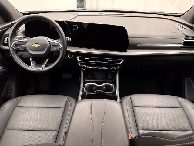 Used 2026 Chevrolet Traverse LT AWD/4WD image 7