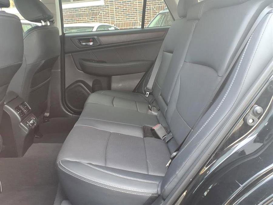Used 2018 Subaru Outback 3.6R Limited image 30