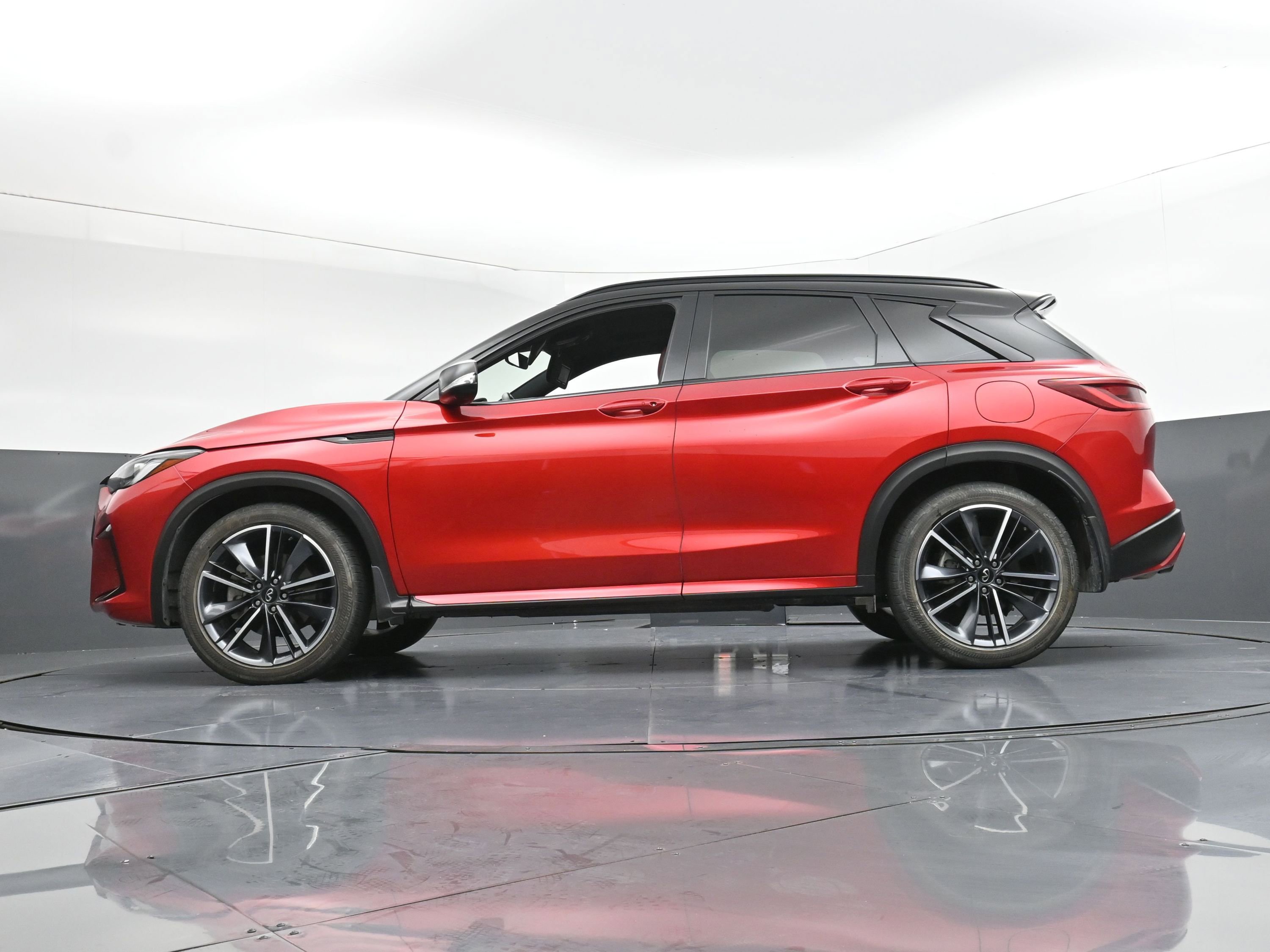 Used 2023 INFINITI QX50 Sport image 24