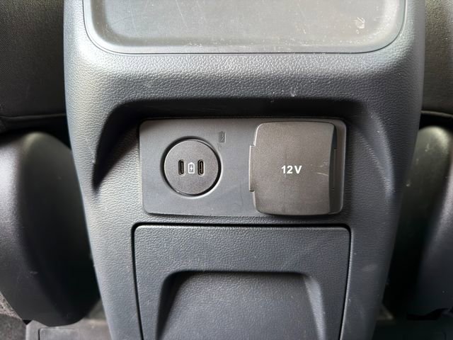 Used 2025 Ford Explorer Active image 17