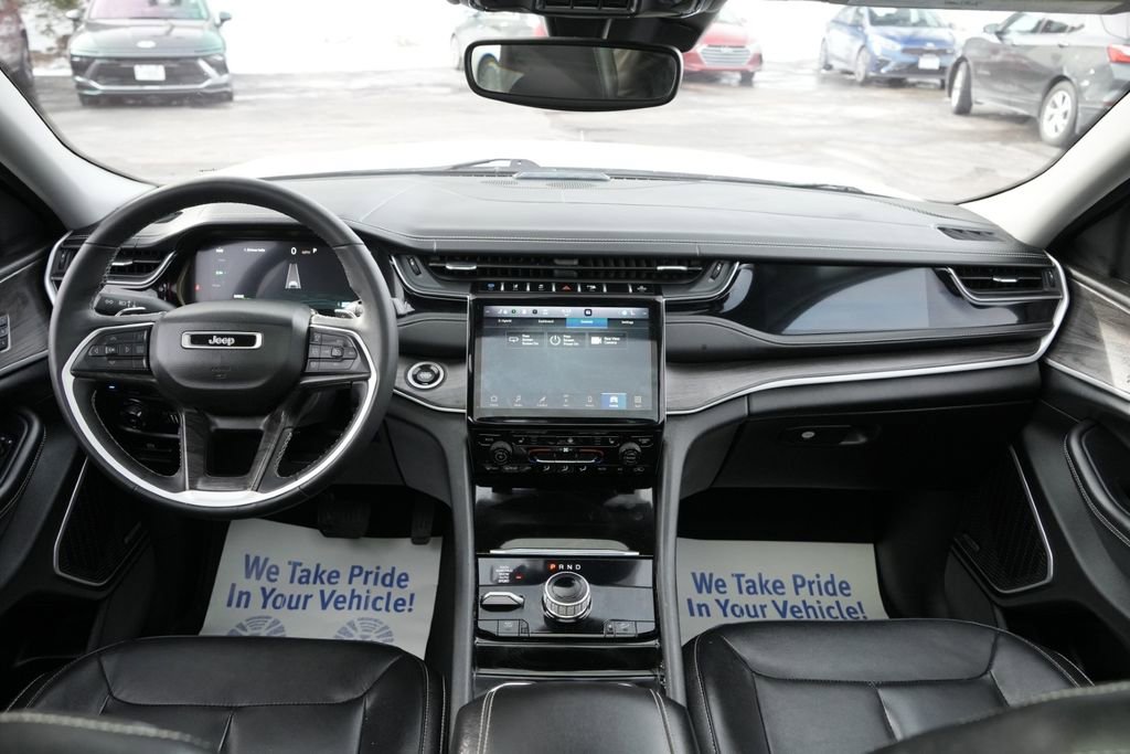 Used 2022 Jeep Grand Cherokee Limited 4xe image 19