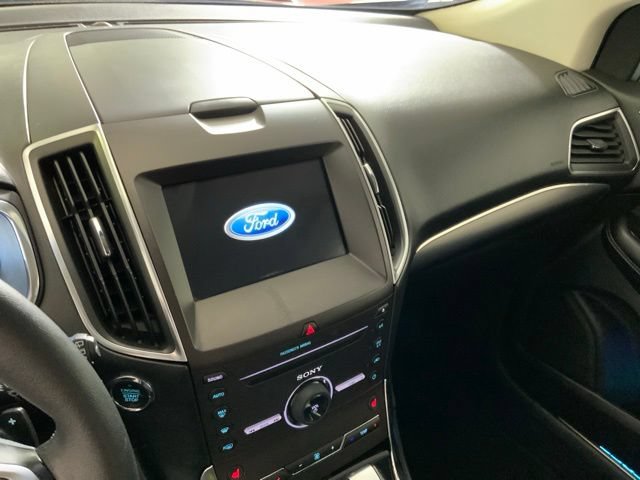 Used 2016 Ford Edge Titanium w/ Technology Package AWD/4WD image 18