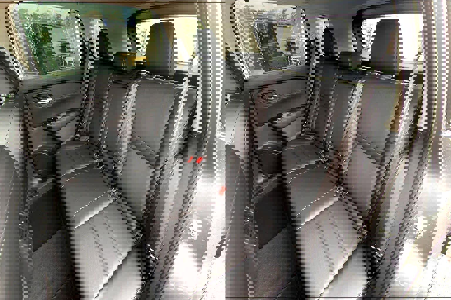 Used 2025 Nissan Rogue SV w/ SV Premium Package image 23