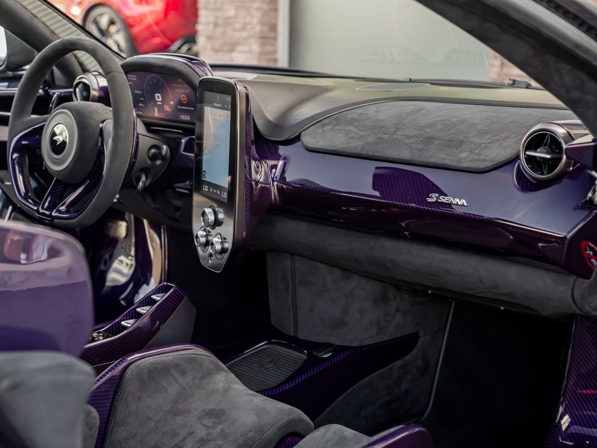 Used 2019 McLaren Senna RWD image 28