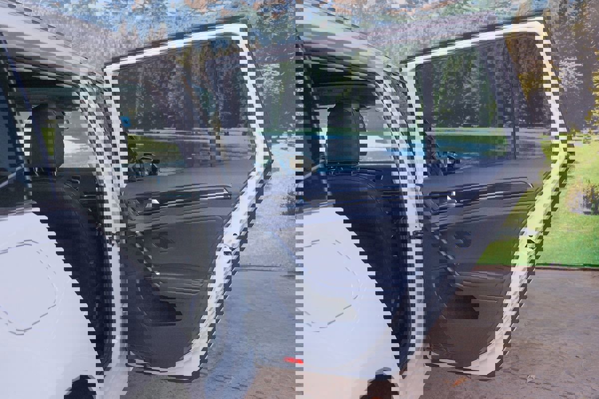 Used 2017 Volkswagen Golf SEL image 33