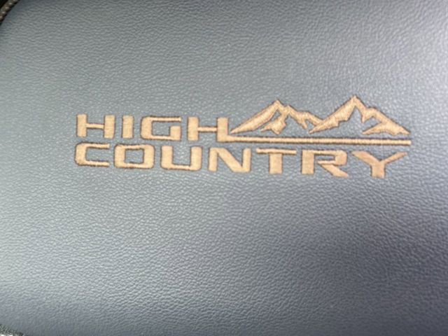 Used 2024 Chevrolet Silverado 2500 High Country w/ High Country Premium Package AWD/4WD image 14