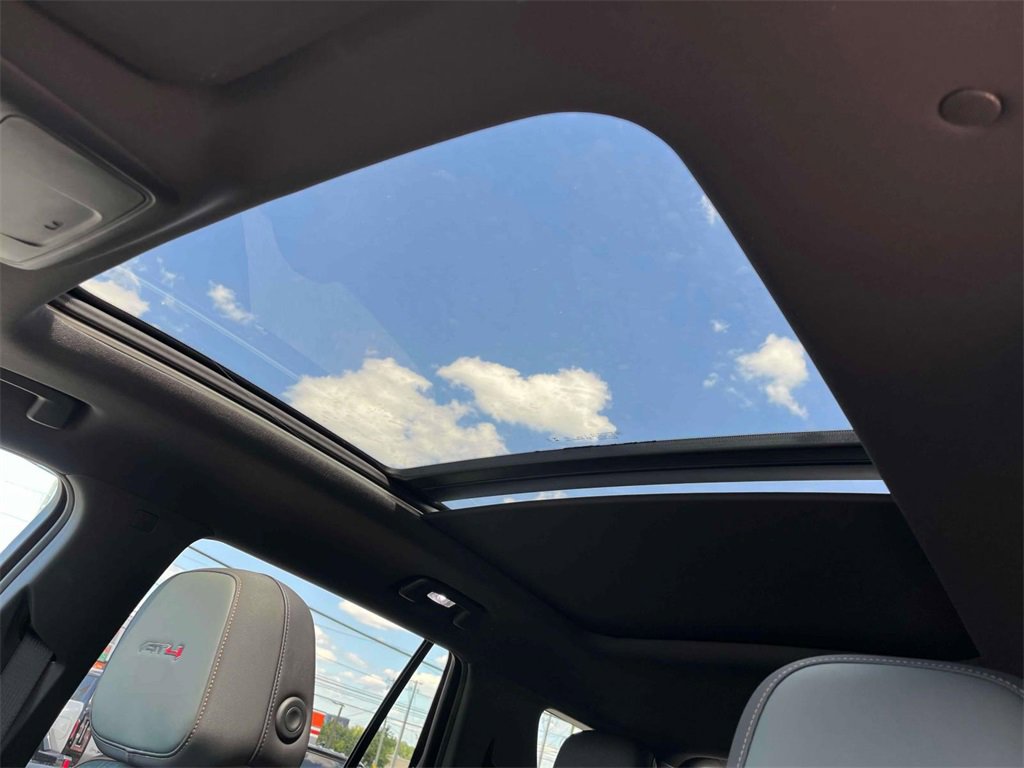 New 2026 GMC Terrain AT4 w/ LPO, Floor Liner Package image 31