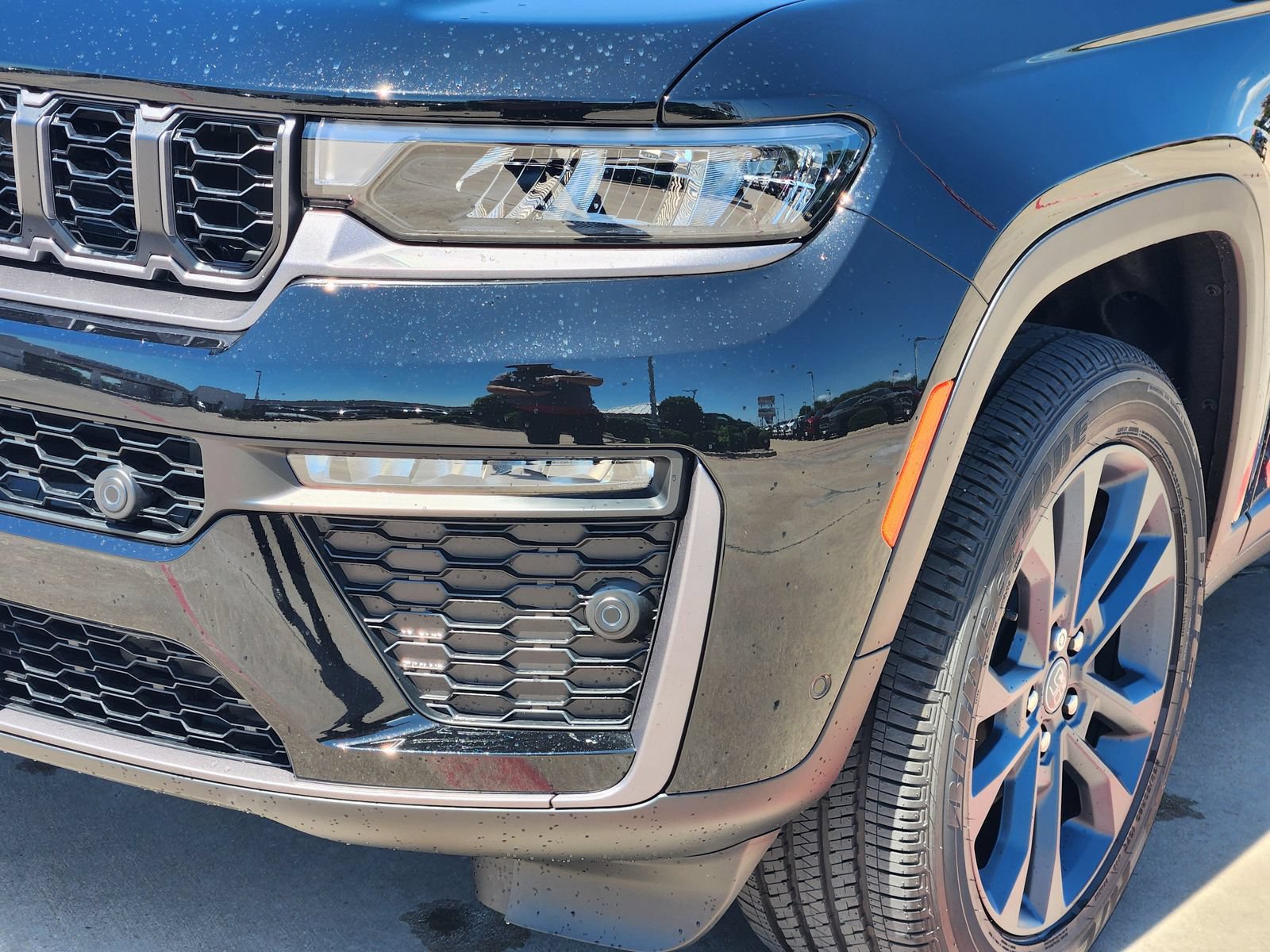 New 2026 Jeep Grand Cherokee Limited AWD/4WD image 10