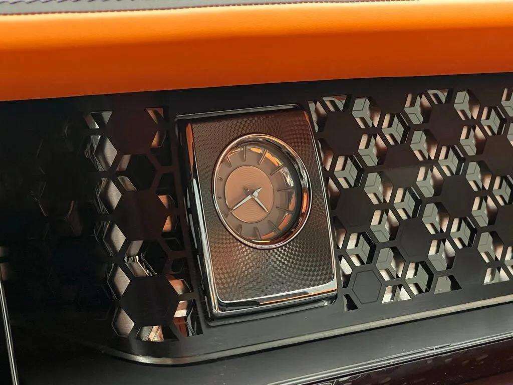 Used 2024 Rolls-Royce Phantom Sedan w/ The Phantom Package image 7