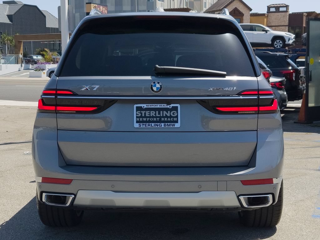 New 2027 BMW X7 xDrive40i w/ Climate Comfort Package AWD/4WD image 16