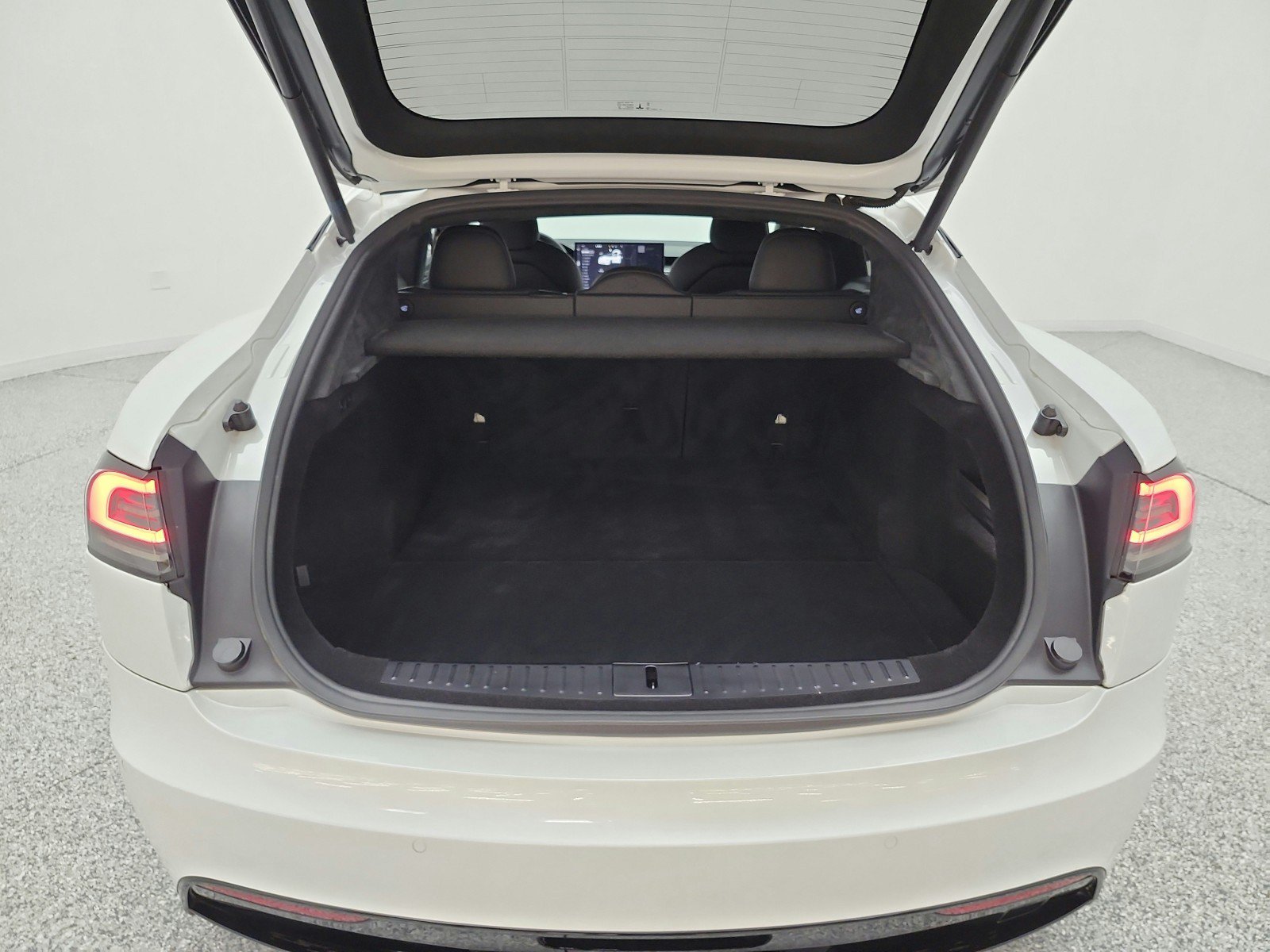 Used 2023 Tesla Model S Plaid AWD/4WD image 18