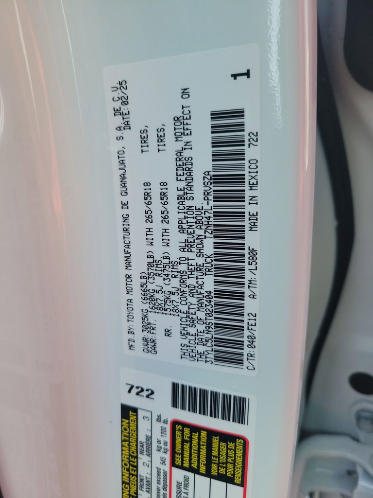 Certified 2025 Toyota Tacoma TRD Sport image 36