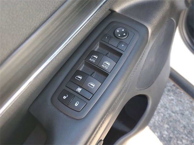 Used 2021 Jeep Grand Cherokee Limited image 19