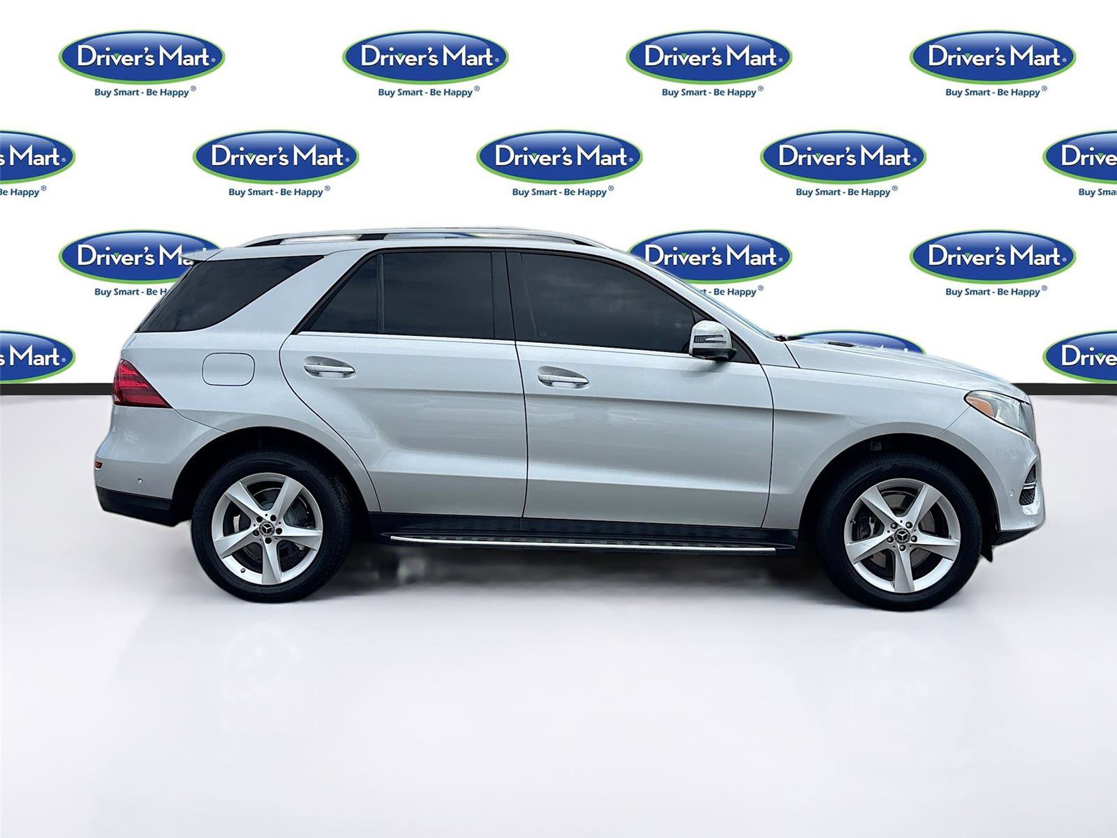 Used 2019 Mercedes-Benz GLE 400 4MATIC w/ Premium 1 Package image 9