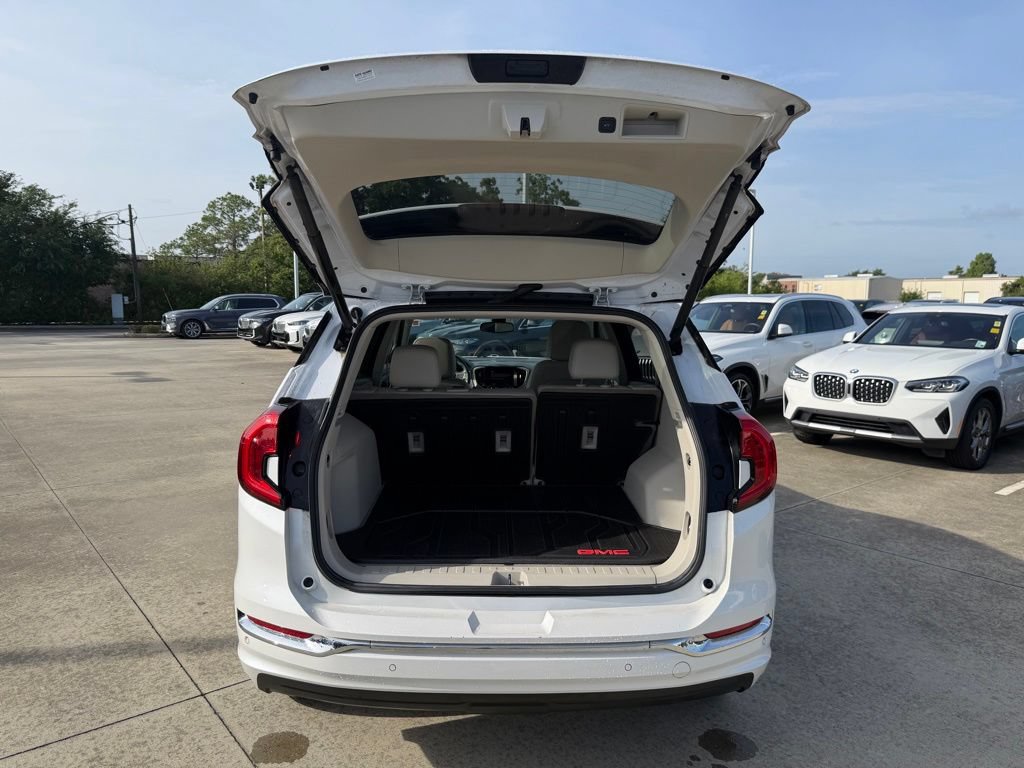 Used 2023 GMC Terrain Denali w/ LPO, Floor Liner Package AWD/4WD image 22