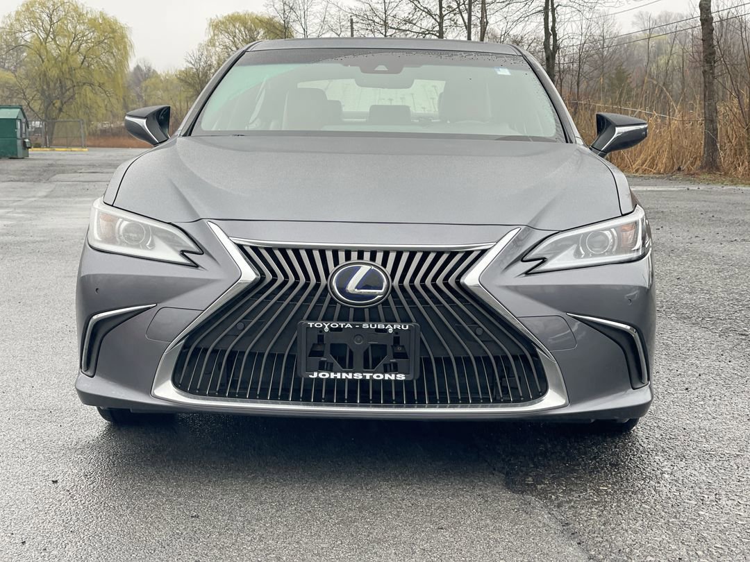 Used 2019 Lexus ES 300h w/ Accessory Package FWD image 12