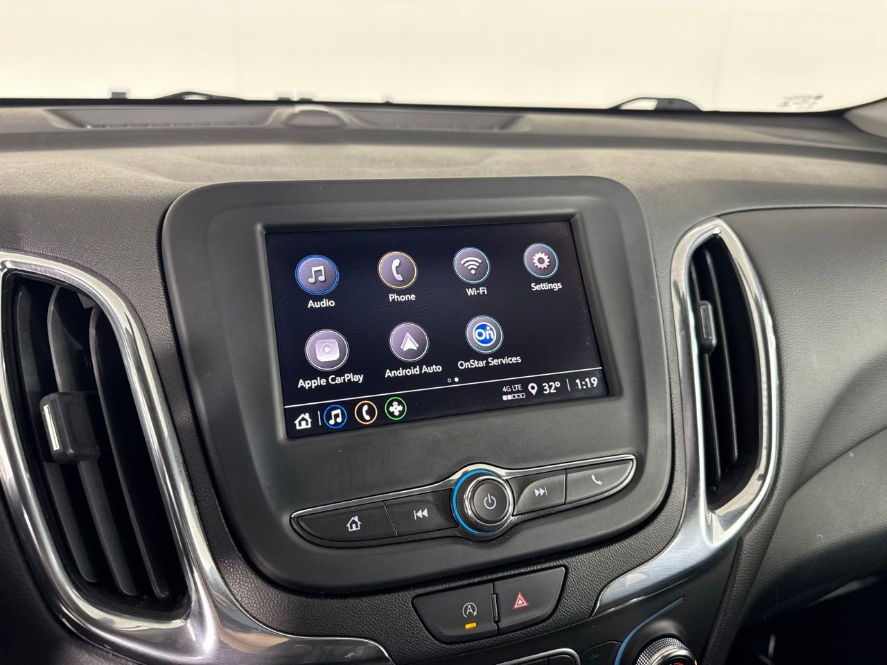 Used 2023 Chevrolet Equinox LT image 14